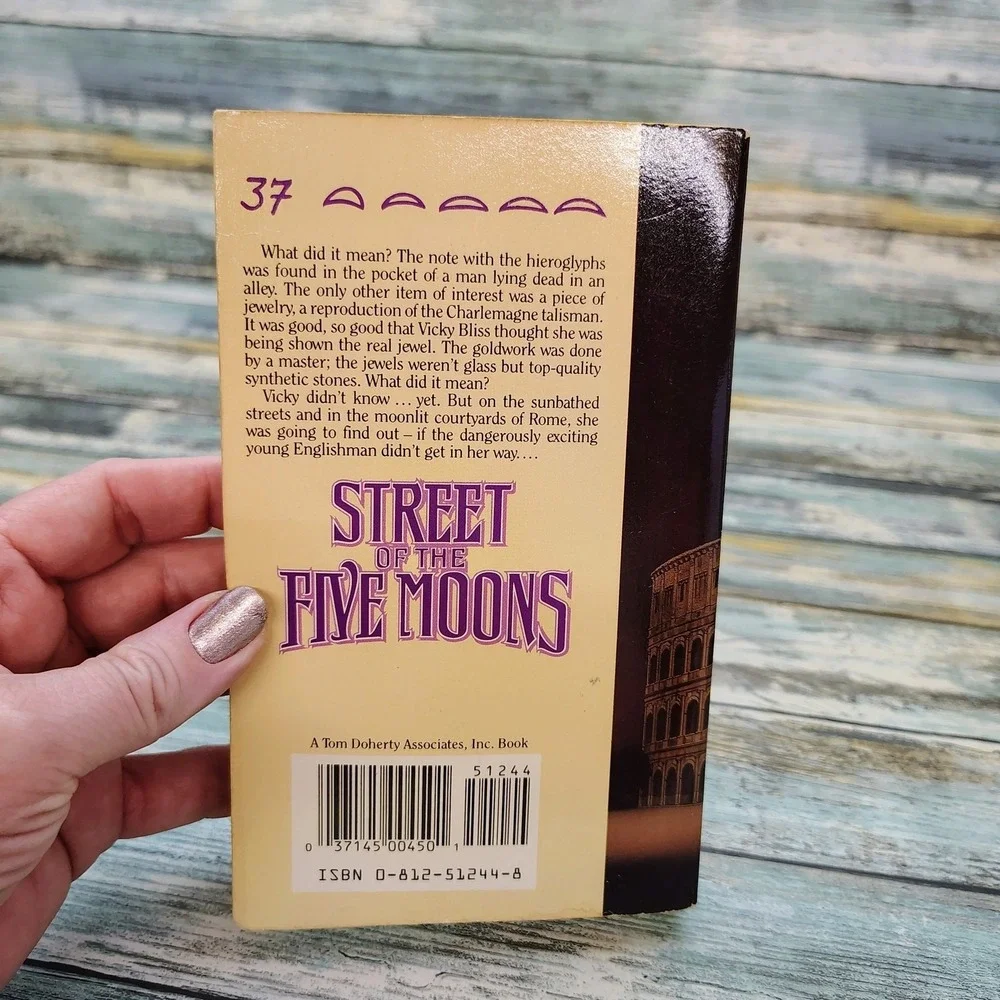 Street of the Five Moons Elizabeth Peters 1987 Tor 1st Ed Vicky Bliss Mystery PB